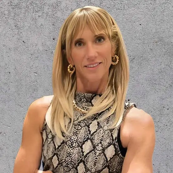 Dr. Elizabeth Yurth