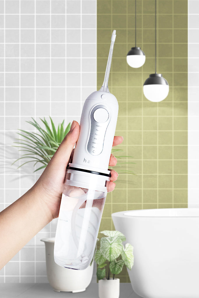 Halio Professional Cordless Oral Irrigator